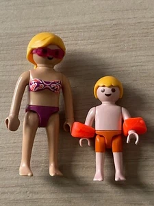 PLAYMOBILE MUM & SON BIKINI SWIMMING COSTUMES FIGURES - Picture 1 of 1