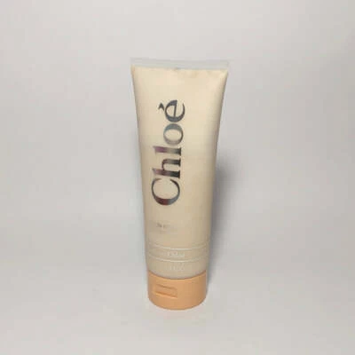 Loción corporal satinada Chloe by Chloe 6,8 oz Foto 1 de 2