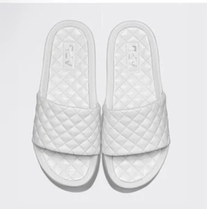 New APL Athletic Propulsion Labs Pristine Lusso Quilted Leather Slides 14 - Picture 1 of 8