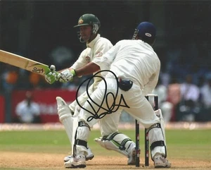 AUSTRALIA CRICKET: RICKY PONTING SIGNED 10x8 TEST ACTION PHOTO+COA **LEGEND** - Picture 1 of 1