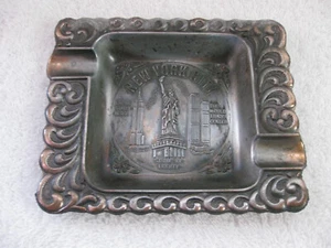 NEW YORK SOUVENIR ASHTRAY, TWIN TOWERS, STATUE OF LIBERTY, EMPIRE STATE BUILD - Picture 1 of 7