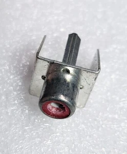 Original RCA CINCH "Red" Connector/Jack for Amiga 500/500+ Audio or Video Output - Picture 1 of 4