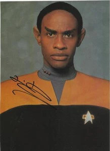 Tim Russ - Star Trek VOY signed photo - Picture 1 of 1