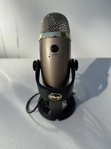 Micrófonos azules Yeti Nano micrófono USB premium - color dorado - Imagen 1 de 3
