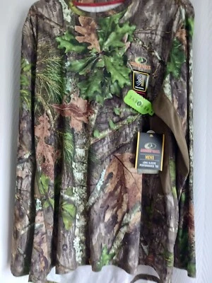 MEN'S MOSSY OAK LONG SLEEVE SIZE Large PERFORMANCE Stretch fabric - Image 1 of 3