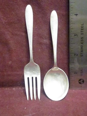 MANCHESTER STERLING HORQUILLA BEBÉ PEREGRINO 4 3/4" CUCHARA 4 1/2" 31g Sin Monograma Foto 1 de 4