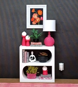 ⏲weißes REGAL Wohnzimmer MÖBEL Bücherregal DIORAMA Display PROP 1/6 für BARBIE - Bild 1 von 5