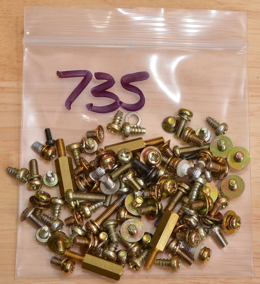 ICOM IC-735 RICAMBI: VITI INTERNE E FERRAMENTA - Immagine 1 di 1