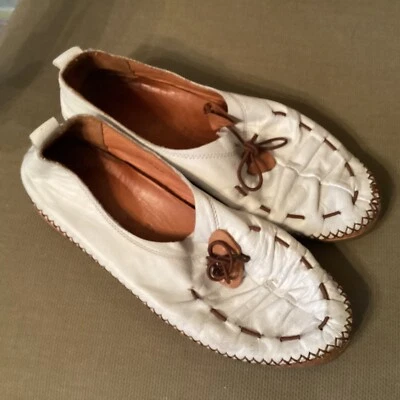 Sapato Spring Step Branco Berna Comfort, Feminino Tamanho 7-7.5 38 MSRP $109.95 - Imagem 1 de 4