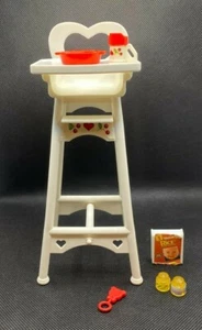 Vintage 1997 Barbie Kelly Baby High Chair with Food and Accessories - Picture 1 of 4