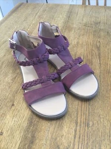 Neu ohne Etikett Tru Comfort Foam Damen geflochtene Sandale Schuhe. Größe 7 1/2 flache Schnalle - Bild 1 von 6