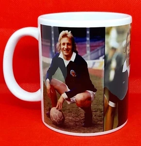 DENIS LAW SCOTLAND HERO : STRICTLY LIMITED 1970's RETRO QUALITY 11oz MUG - Picture 1 of 4