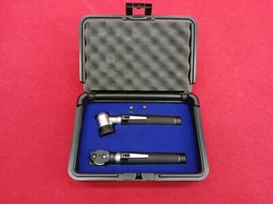 HEINE 2.5V Direct Ophthalmoscope with AA Handle and HEINE alpha D-82.0 - Picture 1 of 5