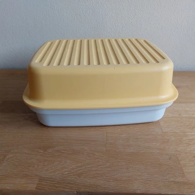 TUPPERWARE Brotmax Brotkasten Bäckermeister Laibwächter hellgrau / gelb - Bild 1 von 4