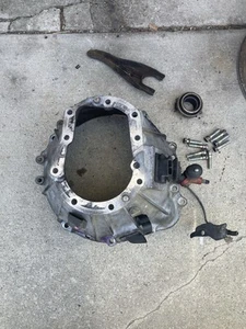 1996-2002 Toyota Tacoma 4runner 2.7 3RZ Manual Transmission Bell Housing - Picture 1 of 5