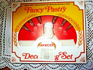 NIB Vintage ATCEO Fancy Pastery decorating tips/frosting bag - Picture 1 of 3