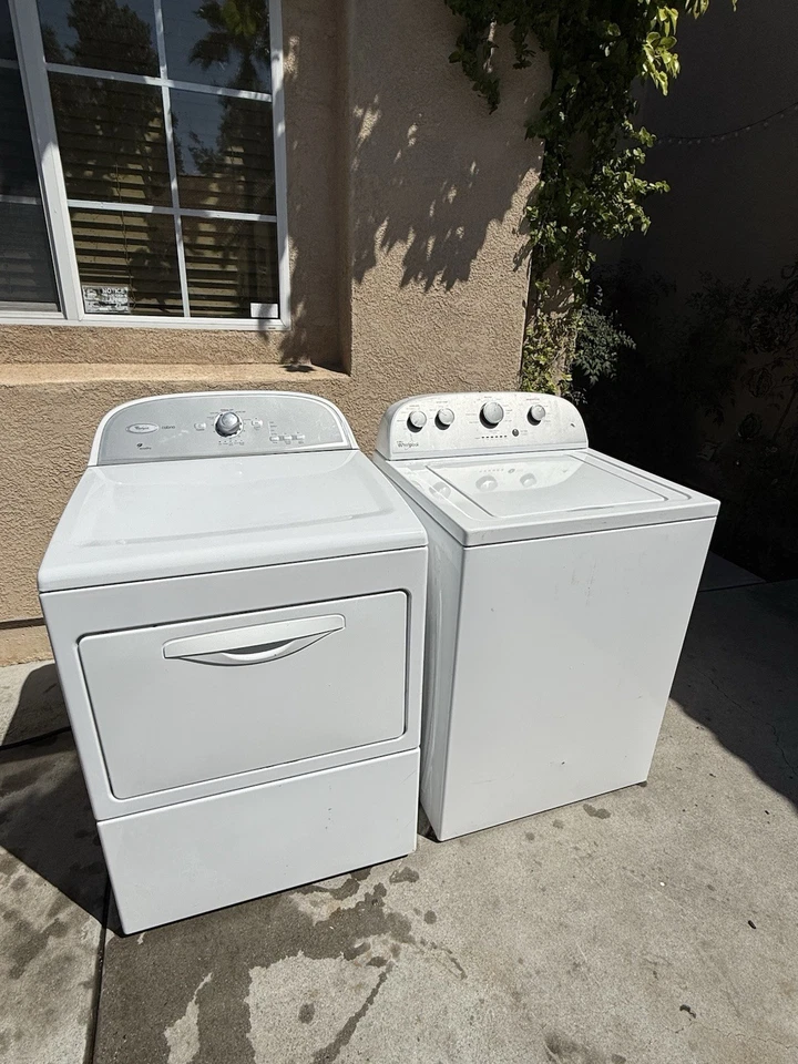 whirlpool washer and dryer set - Image 1 of 1