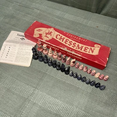 Vtg ES Lowe Plastic Chessmen Set Staunton Pattern Cardboard Box Bakelite Pieces - Image 1 of 4