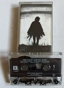 Neil Young Harvest Moon Vintage Cassette Tape 1992 Reprise Records - Picture 1 of 4