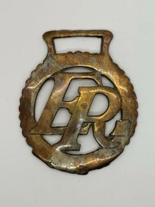 Medallón Caballo Latón Vintage Inglés Reina Isabel Regina Real Espectáculo Inicial - Imagen 1 de 2