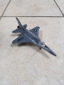 1987 Ertl Force One General Dynamics USAF F-16 Fighting Falcon Air Plane Fighter - Picture 1 of 12