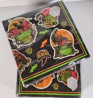 Lote de 2 servilletas de papel para bebidas de fiesta casa embrujada villanos de Halloween de Disney Foto 1 de 4