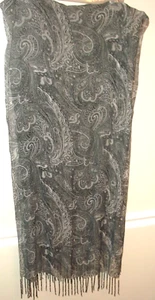 White House Black Market Black White Paisley Design Beaded Oblong 20 x 70 Scarf - Picture 1 of 3