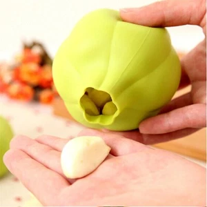 Silicone Garlic Peeler Tool - Keep Your Hands Clean - Kitchen Gadget - Picture 1 of 4
