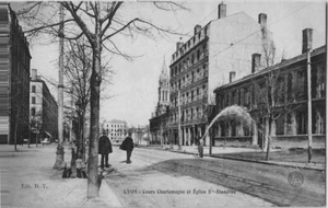 CPA -69- LYON - Cours Charlemagne et Église Ste-Blandine. - Imagen 1 de 1
