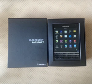 BlackBerry Passport Q30 (SQW100-1) 32GB 3GB RAM Unlocked Smartphone- New Sealed - Afbeelding 1 van 17