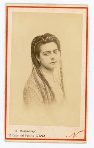 PHOTO CDV, une femme avec un voile sur la tête par MAUNOURY Atelier Nadar à Lima - Picture 1 of 2