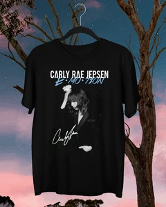 Carly Rae Jepsen More Album Signature klassisches T-Shirt alle Größen S-5XL BB609 - Bild 1 von 3