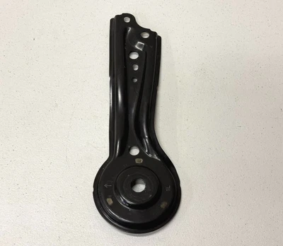 Soporte de suspensión trasero izquierdo del lado del conductor Toyota Camry 2018-2023 OEM Foto 1 de 4