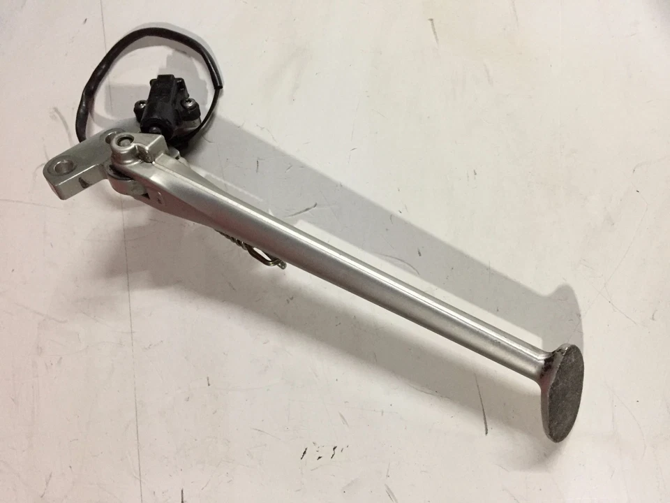 CAVALLETTO + SENSORE TRIUMPH DAYTONA 675 SIDE STAND Foto 1 de 1