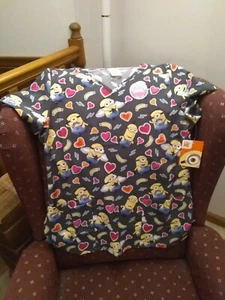 DespicableMe Minion Scrub Top - Picture 1 of 1
