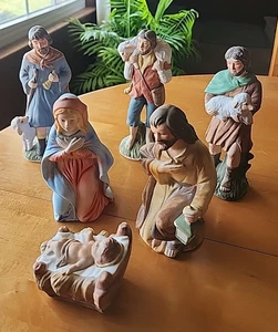 Vintage Homco Nativity 6 Pc Set Bisque Ceramic Jesus Family 5253 Shepherds 5209 - Picture 1 of 10