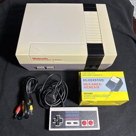 Nintendo NES Gray - Cleaned Tested Fully Working