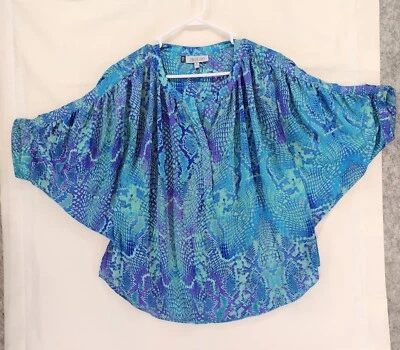 Jennifer Lopez Women M Shirt Top Tunic Blouse Kimono Short Sleeve Animal Print - Image 1 of 4