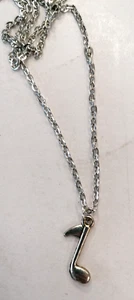 Collana Nota Croma Colore Argento 44 cm Regalo Musicale - Picture 1 of 1