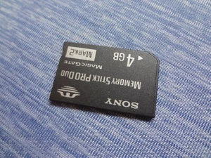 Sony 4GB Memory Stick PRO Duo PSP Playstation Portable JAPAN 2 - Picture 1 of 4