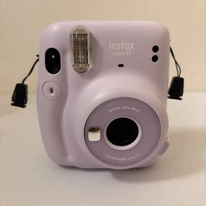 Fujifilm - instax mini 11 analoge Sofortbildkamera Lilac Purple getestet - ohne Film - Bild 1 von 6