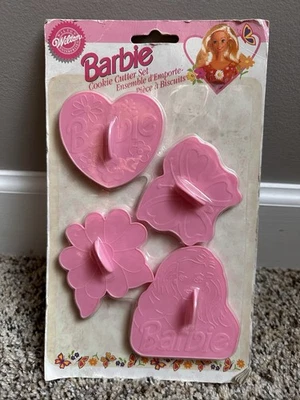 ✨Juego de 4 cortadoras de galletas Barbie Wilton 1995 vintage Foto 1 de 4
