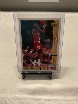 2008-09 Upper Deck Lineage Michael Jordan #17 HOF - Image 1 of 4