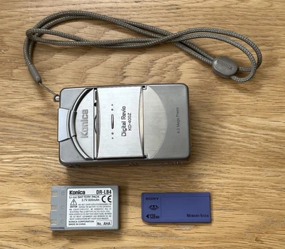 KONICA Digital Revio KD-400Z 4 Megapixel Digital Compact Camera Spares / Repair - Image 1 of 4