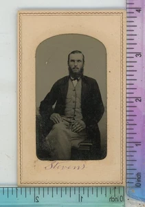 Chaqueta abierta hombre sentado con barba Stevens tinte ferrotipo - Imagen 1 de 2