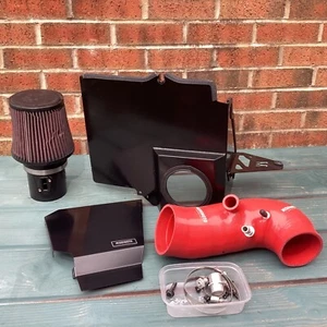 Mishimoto MMAI-MUS8-15BK Performance Air Intake for Ford Mustang 5.0 GT 15-17 - Picture 1 of 7