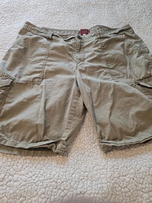 Womens 16 Merona Khaki Fit 4 Shorts Cargo Guc! - Image 1 of 4