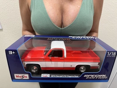 Chevrolet C10 Cheyenne Super 1974 Maisto 1:18 - rojo y blanco - nuevo Foto 1 de 4