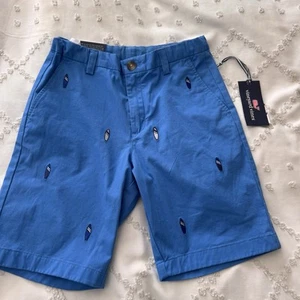 Vineyard Vines Boys Chino Shorts with surf boards Size 12 - Picture 1 of 2