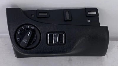 Interruptor de faros Chrysler Town & Country Dodge Grand Caravan 2015 con bisel Foto 1 de 4